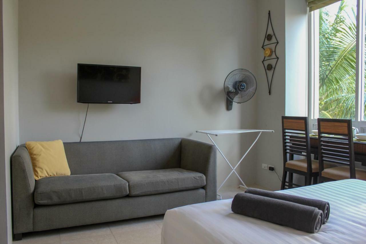 Karon Hill Residence Condominium エクステリア 写真